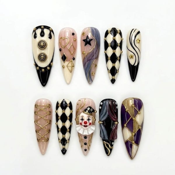 Handgefertigte künstliche Fingernägel im Vintage-Zirkus-Stil, 3D-Pierrot-Clown-Set, Harlekin- und Korsett-Akzente, Nägel für einen kühnen Gothic-Look
