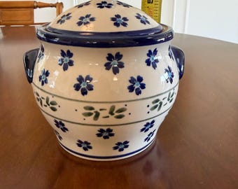 Bolesławiec Polish Pottery Lidded Small Canister with Handles design in Sun Daisy