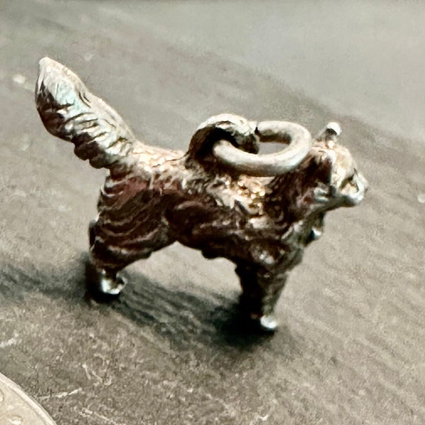 Vintage sterling full figure furry cat charm