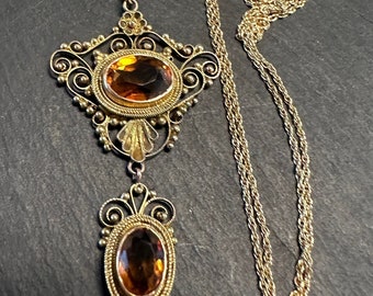 14k delicately Hand wrought lovely Citrine Antique gold necklace.  Finest delicate Gold smithing probably Italian-18"