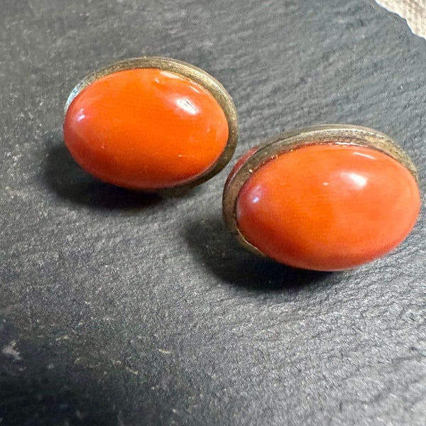 14k vintage screw post natural undyed salmon Coral oval earrings