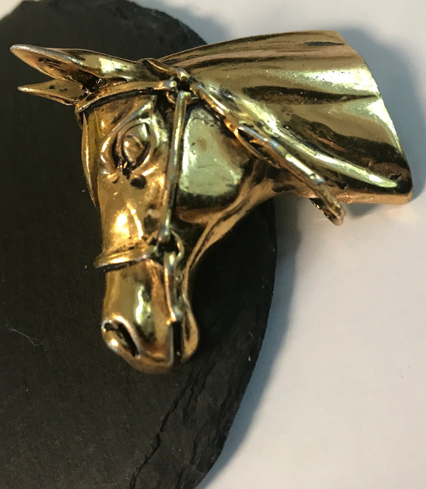 HARPO⭐︎horse broach
