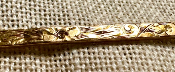1911 -14k Beautifully hand engraved 2 1/2" in len… - image 2