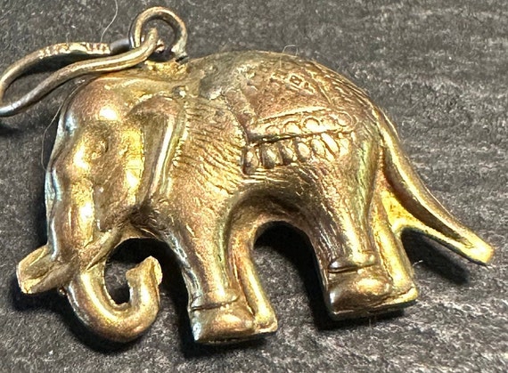10k antique Elephant charm - image 3
