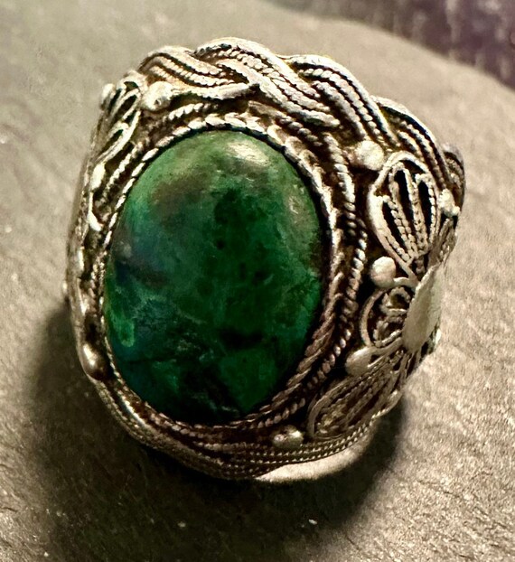 Sterling hand wrought vintage ring-israel, hand cr