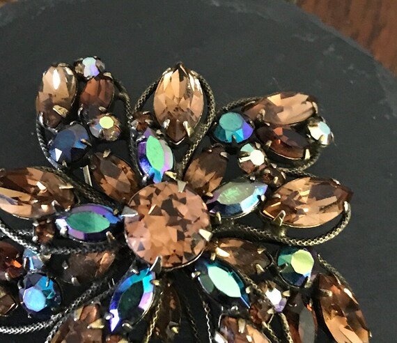 A vintage signed Regency large statement brooch. … - image 4