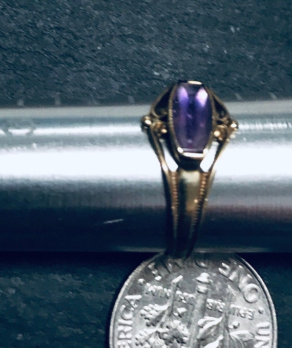 A 10k antique ring, genuine rectangular curved Ge… - image 3