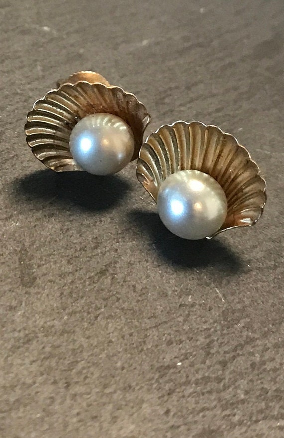 Antique 10k gold sea shell earrings with faux pear