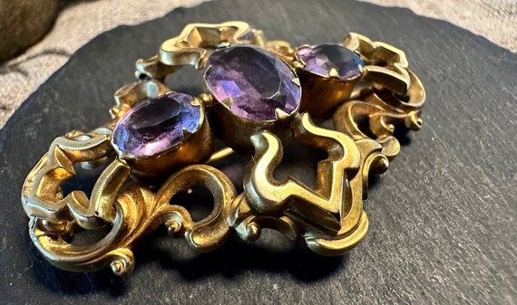 10k tiered large Brooch with 3 genuine Amethyst-V… - image 5