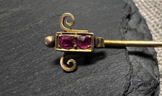 Victorian 14K double ruby stickpin - image 2