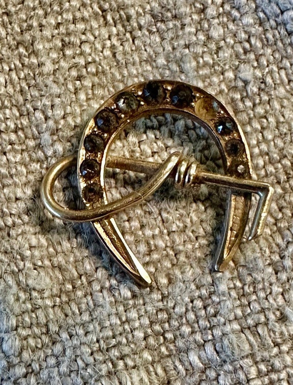 14k antique stickpin Paste jeweled horseshoe with… - image 2