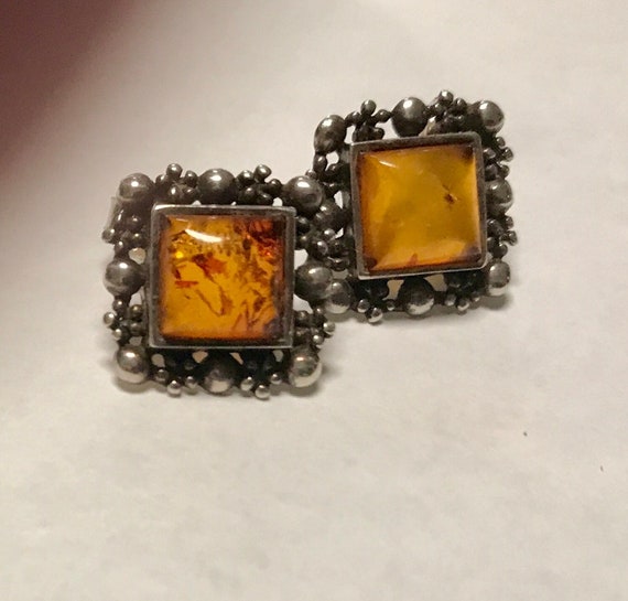 Sterling handmade square amber post earwigs.  Bez… - image 1