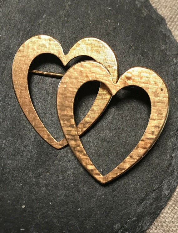 14k Double heart Mid Century brushed gold textured