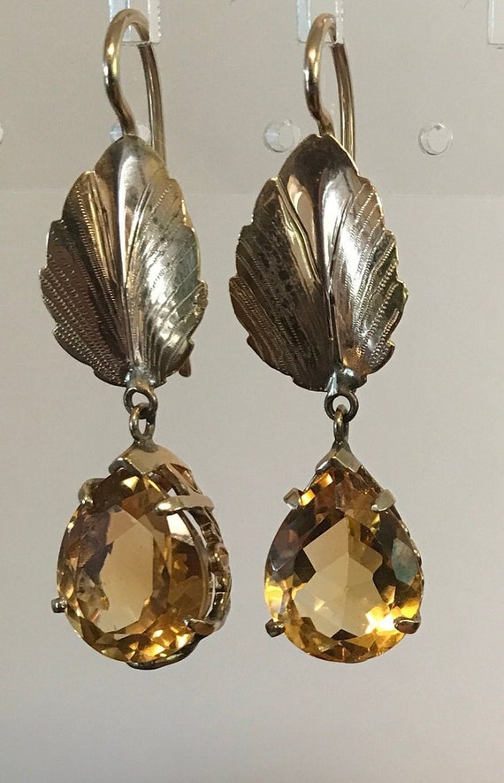 Antique 14kt leaf drop pear shaped genuine faceted