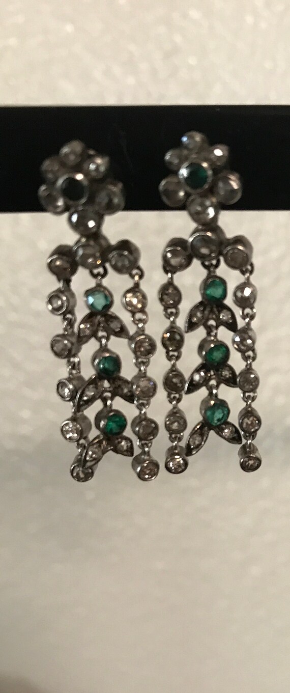 Edwardian 14k diamond & Emerald dangle drop pierc… - image 4