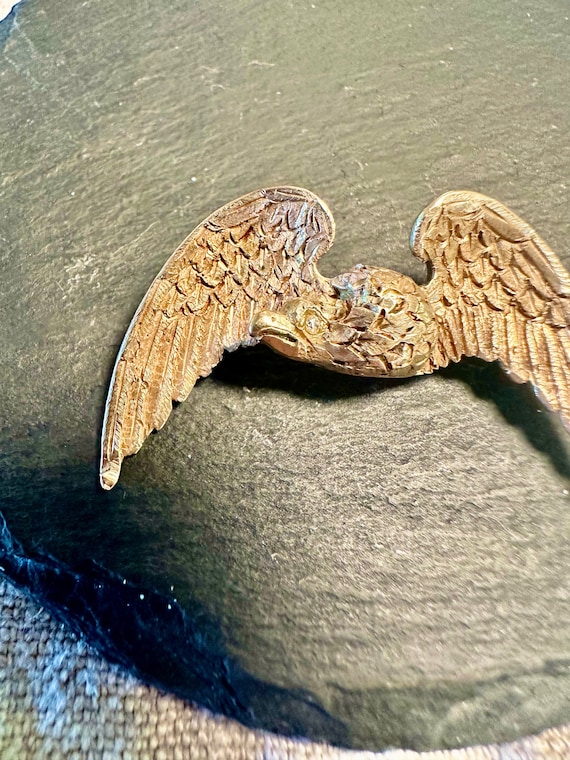 14k hand wrought Eagle brooch, DiAmond eye-magnif… - image 2