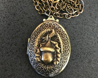 Collana Vintage Con Ciondolo A Forma Di Cuore In Ottone Con Lunga