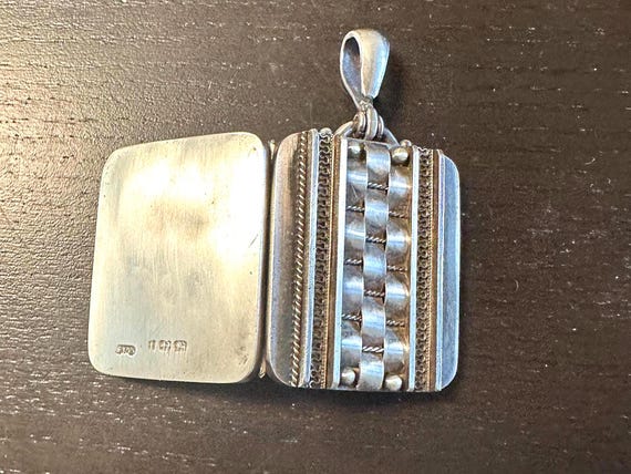 Locket Sterling rare Rectangular vertical raised … - image 6