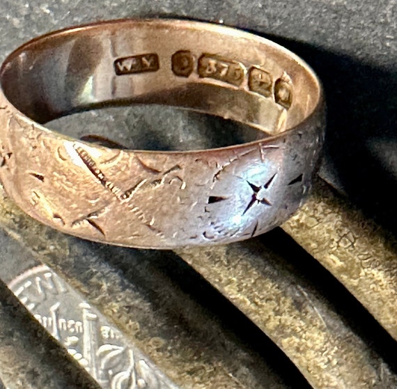 9Ct rose gold Victorian English band size 8 - image 5