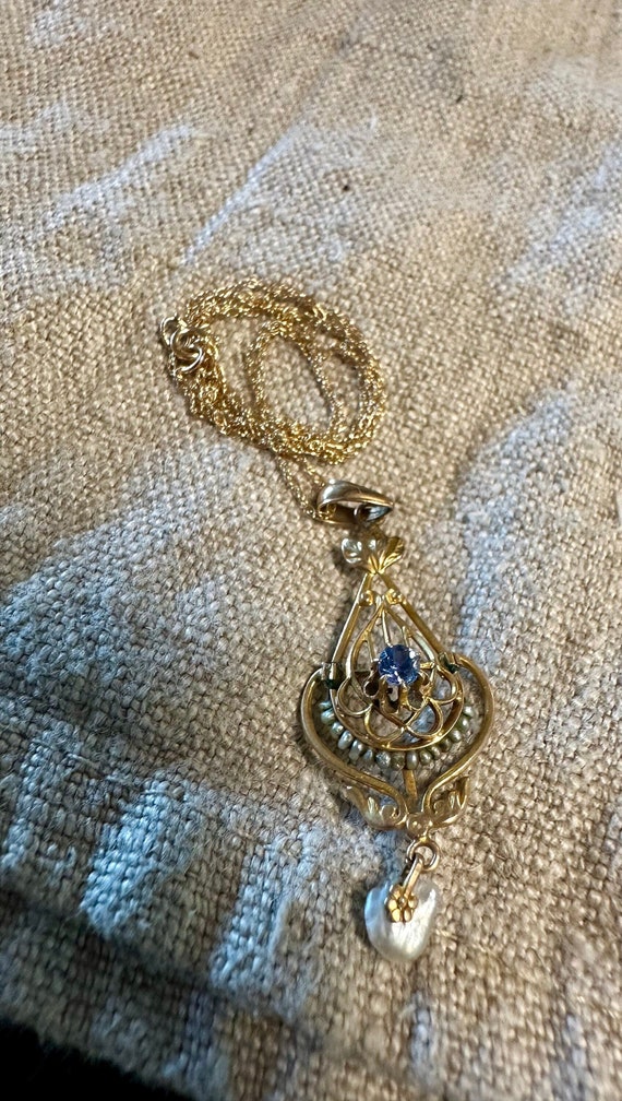 10k Lavalier genuine Sapphire and Pearls with a de