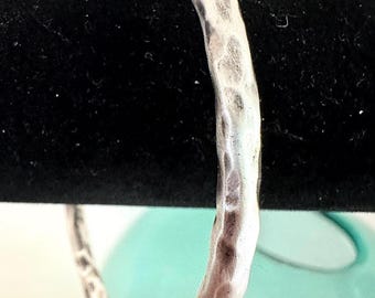 Sterling Bangle hammered texture round shape 2 1/2" inner diameter