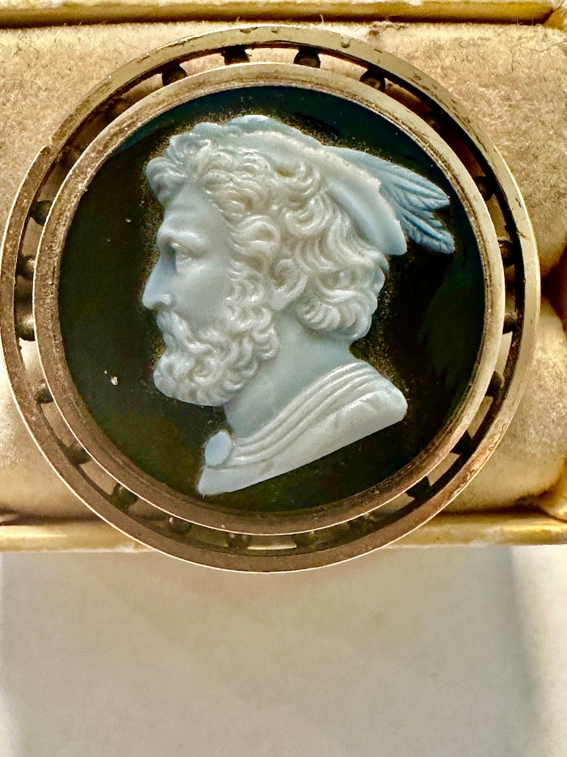 14k Exquisite Victorian Ring-hardstone Artistically Carved Cameo of ...
