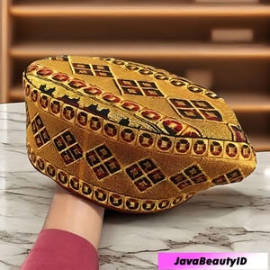 Handgefertigter indonesischer Peci Kopiah Hut, Tenun Wajik Tapis Stickerei Kopfbedeckung, traditionelles Tapis Lampung Songkok, kulturelles Geschenk für Ihn