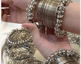 Silber Armreifen Set: 36 Dünne Antik Stil Metall Armreifen - Stapelbare Schmuck