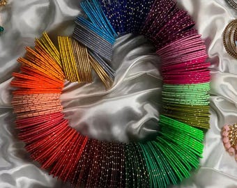 Set kleurrijke gestippelde metalen armbanden: 144 stuks, huwelijkssieraden
