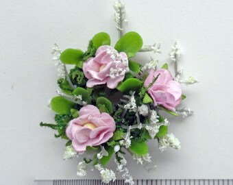 A Wreath for Easter with Pale Pink Flowers, 12th Scale