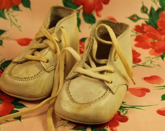 White Baby Shoe Vintage Baby Shoes Kids Shoes Cottage Home