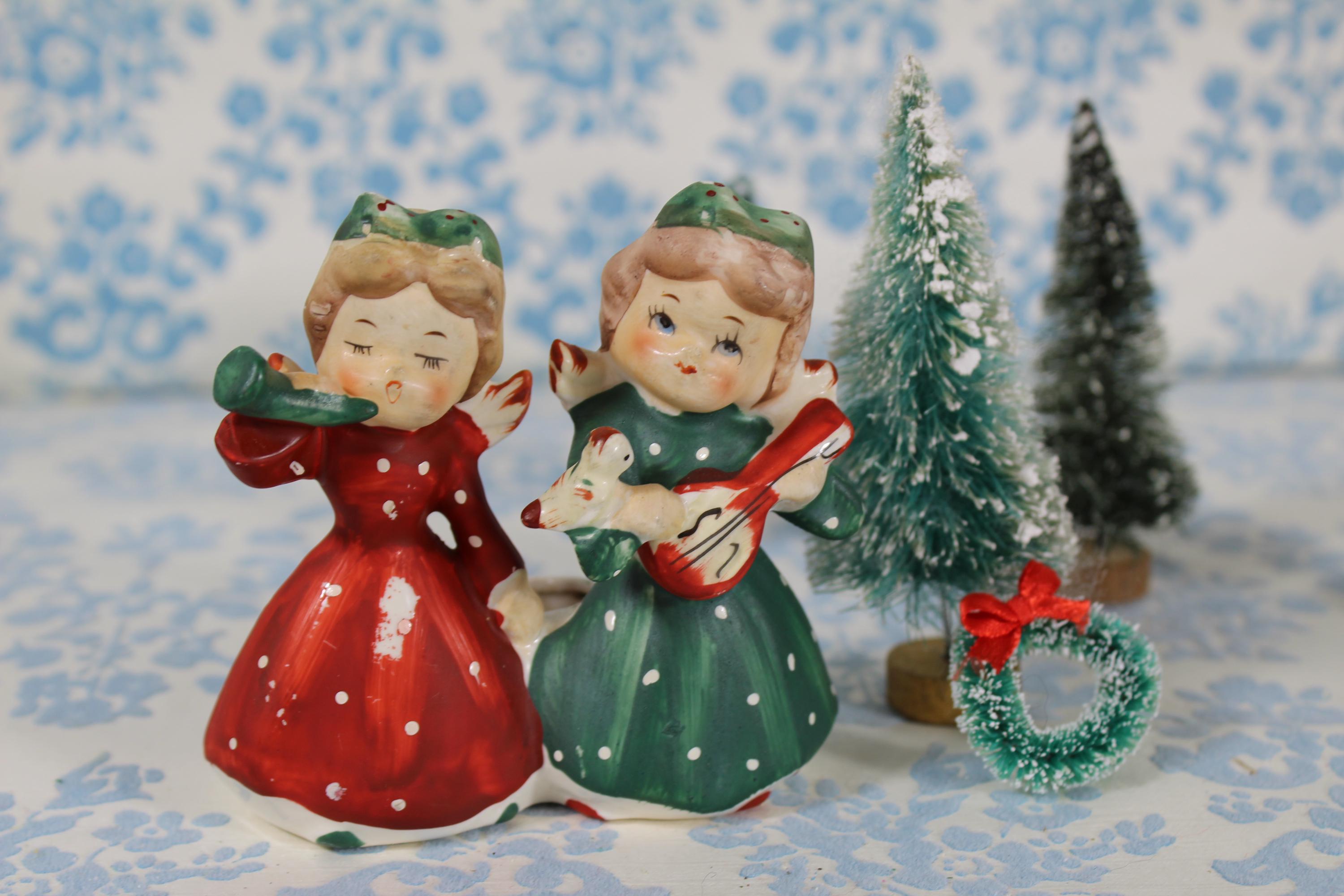 Vintage Christmas Caroler Figurines - Etsy