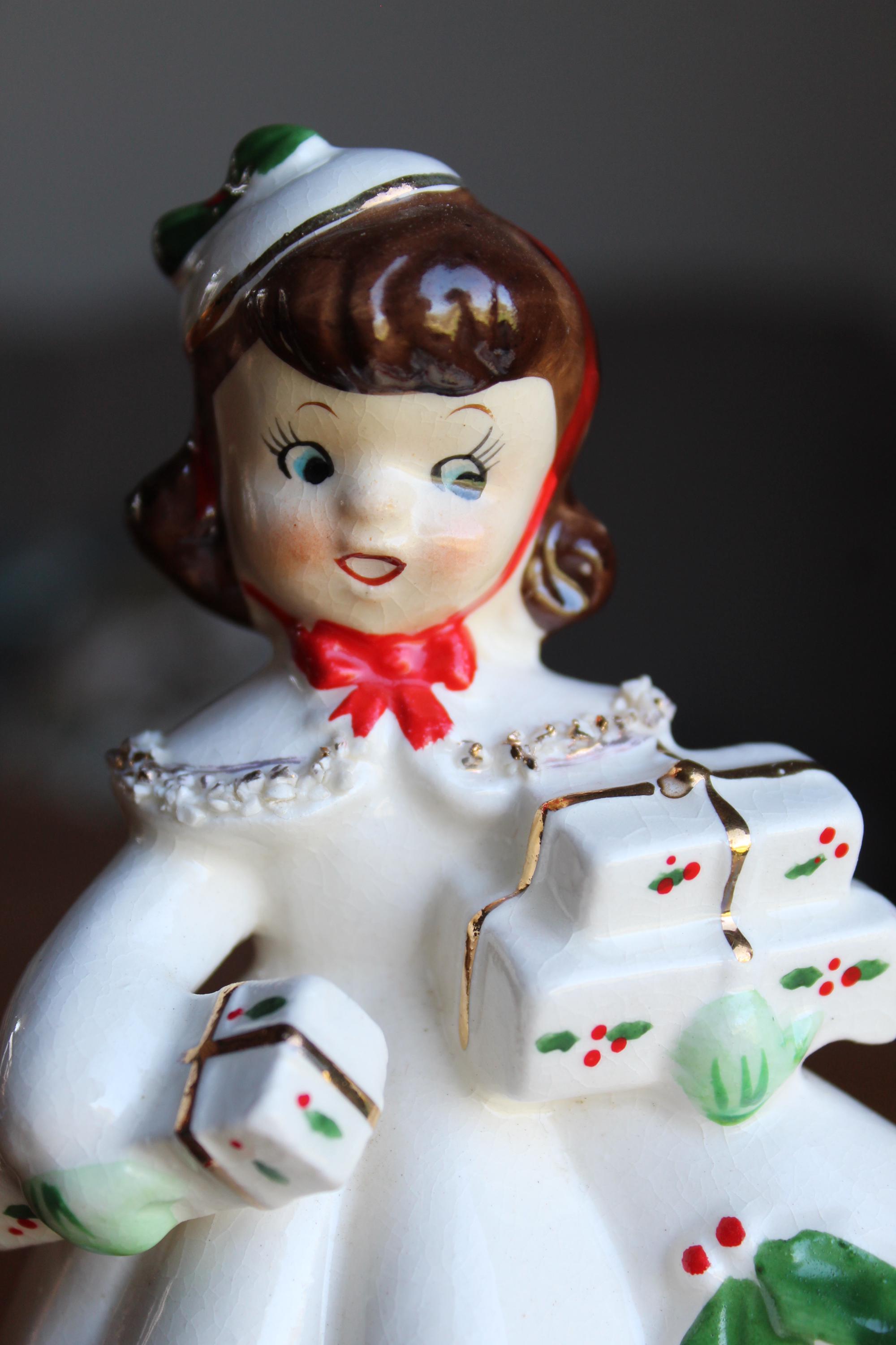 【✳︎toto✳︎さま】old ornament ❀ パピエマシェの女の子 ✳︎toto✳︎さま】old ornament ❀ パピエマシェの女の子