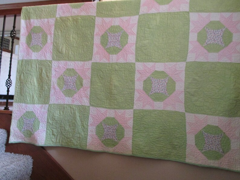 Star Blocks Vintage Quilt Pink And Green