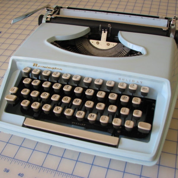 Vintage 1963 Blue Remington Rand Holiday Portable Typewriter