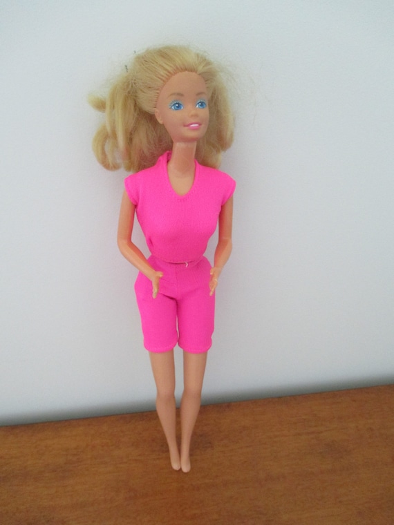 barbie doll moving arms