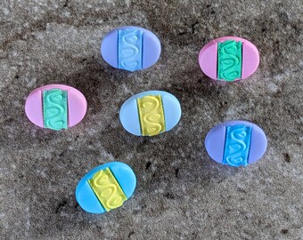 6 Little Swirly Egg Shank Buttons Size 9/16"