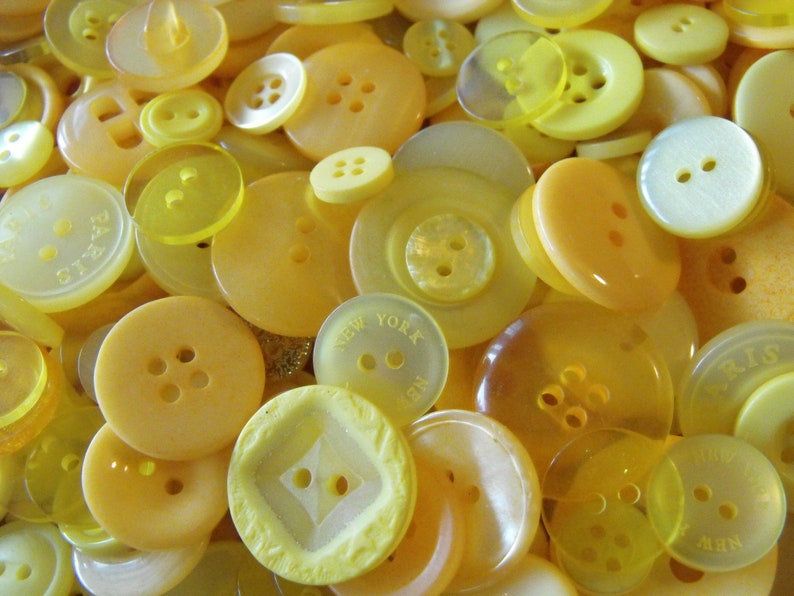 Sale Choose your color 100 Bulk Assorted Medium to Small Round Multi Size Crafting Buttons Yellow