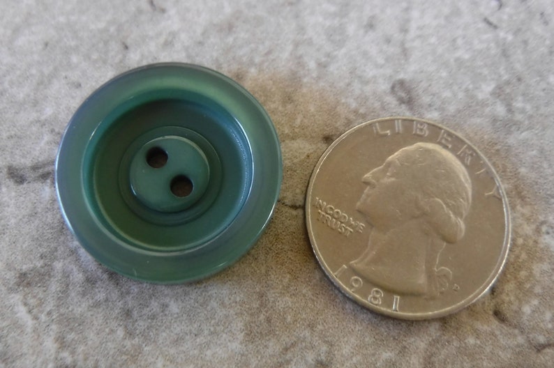 5 Forest Green Deep Rings Round Buttons Size 1516