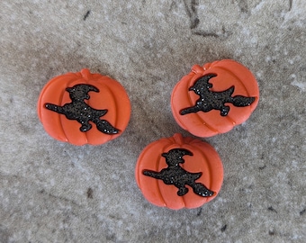 3 Glitter Witch Pumpkin Shank Buttons Size 13/16"