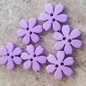 6 Orchid Purple Primrose Large Flower Buttons Size 13/16&quot;