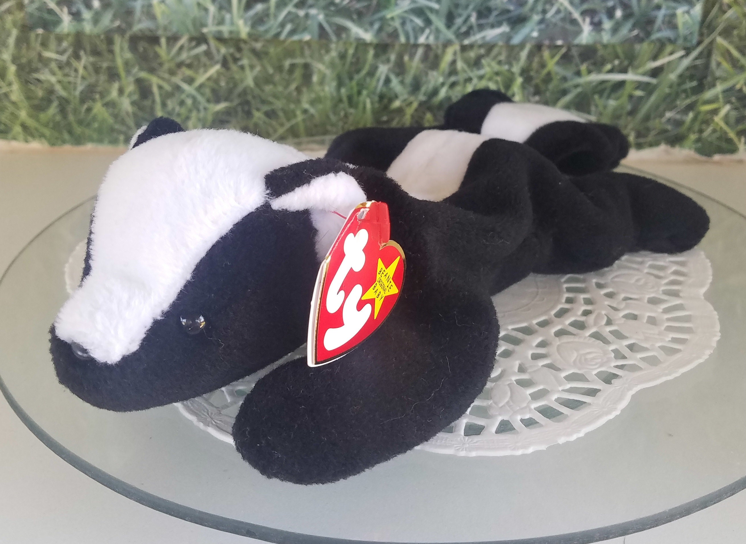 Stinky the Skunk Beanie Babies Vintage TY 1995 With Original Tags
