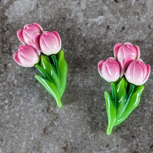 2 Shiny Pink Tulip Flat Back Embellishment Buttons Size 3/4&quot;