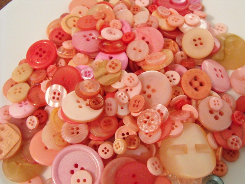 Sale Choose your color 100 Bulk Assorted Medium to Small Round Multi Size Crafting Buttons Pink