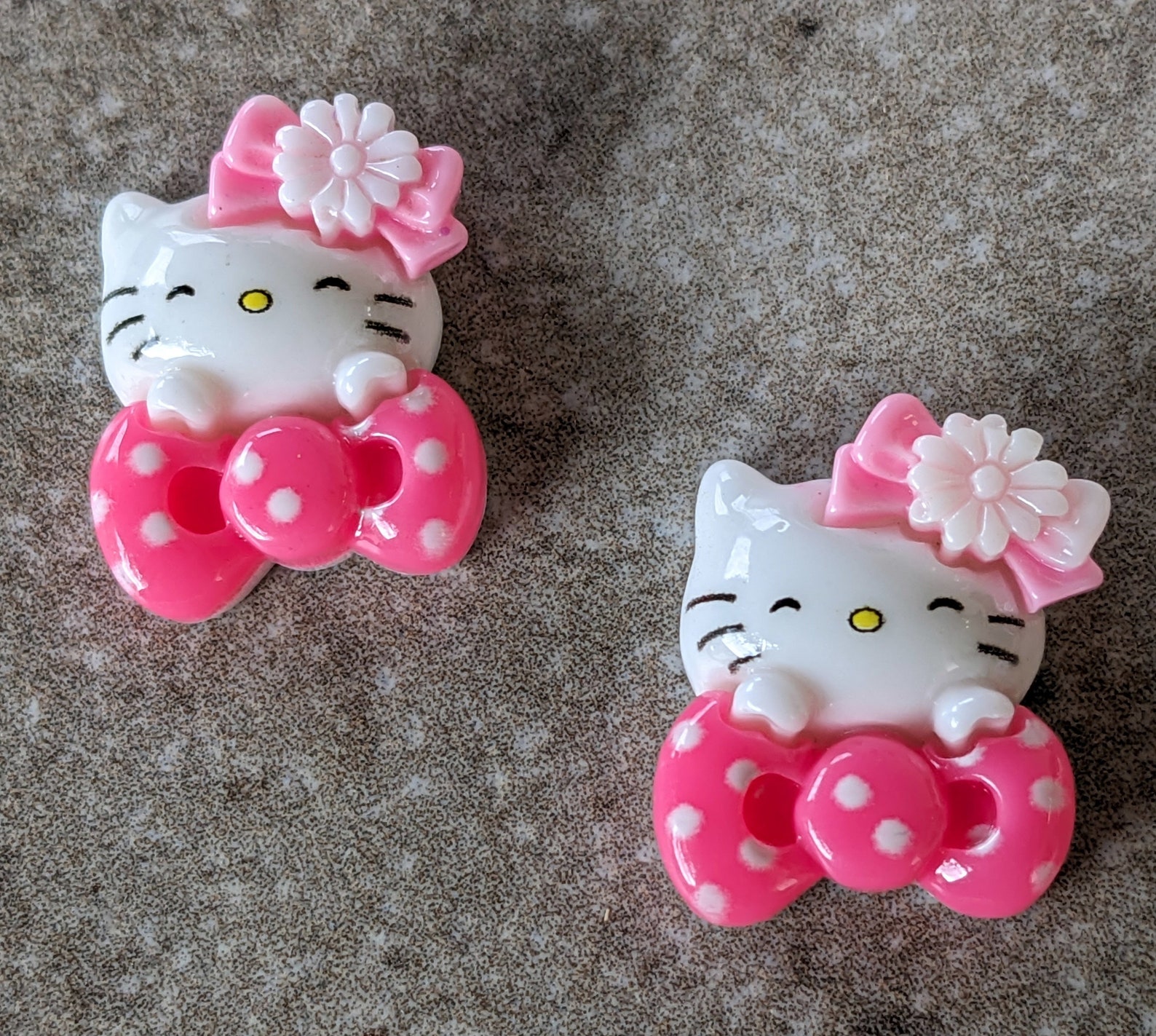 2 Hello Kitty on Pink Bow Flat Back Embellishment Buttons. Size 11/16 ...