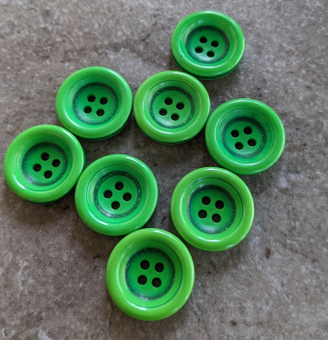 Small Round Buttons 9 Green Inside Glitter Small Round Buttons Size 13/16