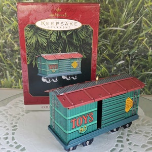 Yuletide Central Hallmark Ornament 1997