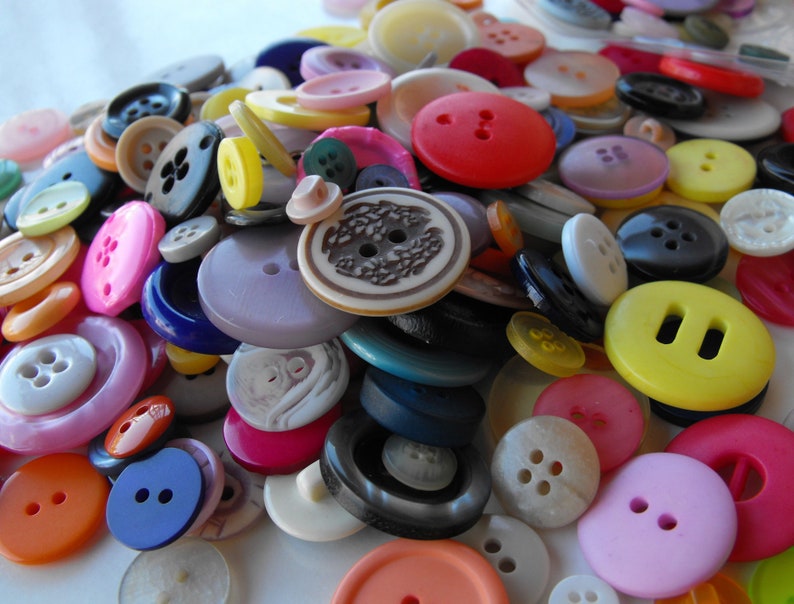 Sale Choose your color 100 Bulk Assorted Medium to Small Round Multi Size Crafting Buttons image 4