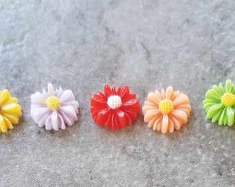 6 Miniature Daisy Flat Back Buttons Size 1/2"