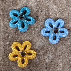 3 Flower Daisy Glitter Gem Choose Your Mix Lg Buttons Size 1&quot; You choose the color